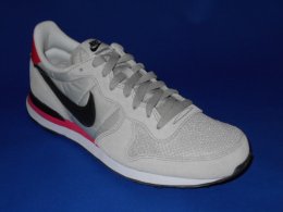 NIKE INTERNATIONALIST 631754 006